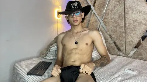 ChristianLeone's live cam