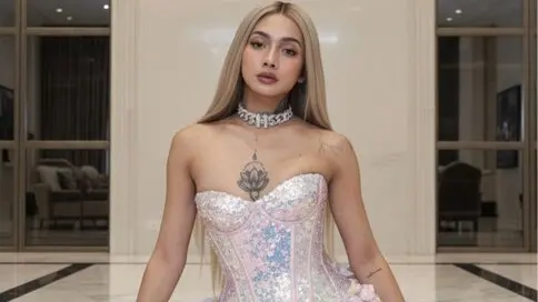 SammJenner's live cam